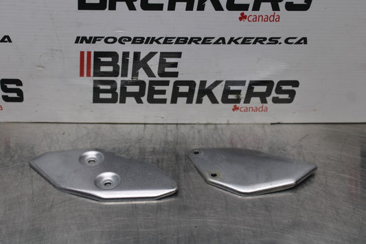 17-18 YAMAHA YZF R3 REARSET REAR SET HEEL GUARD COVER SET PAIR BB788
