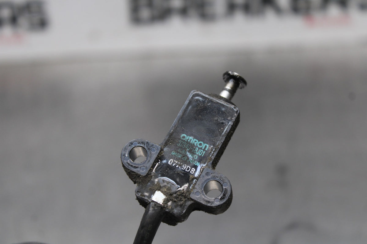 20-25 SUZUKI GSXR750 KICKSTAND SIDE KICK STAND SENSOR BB810