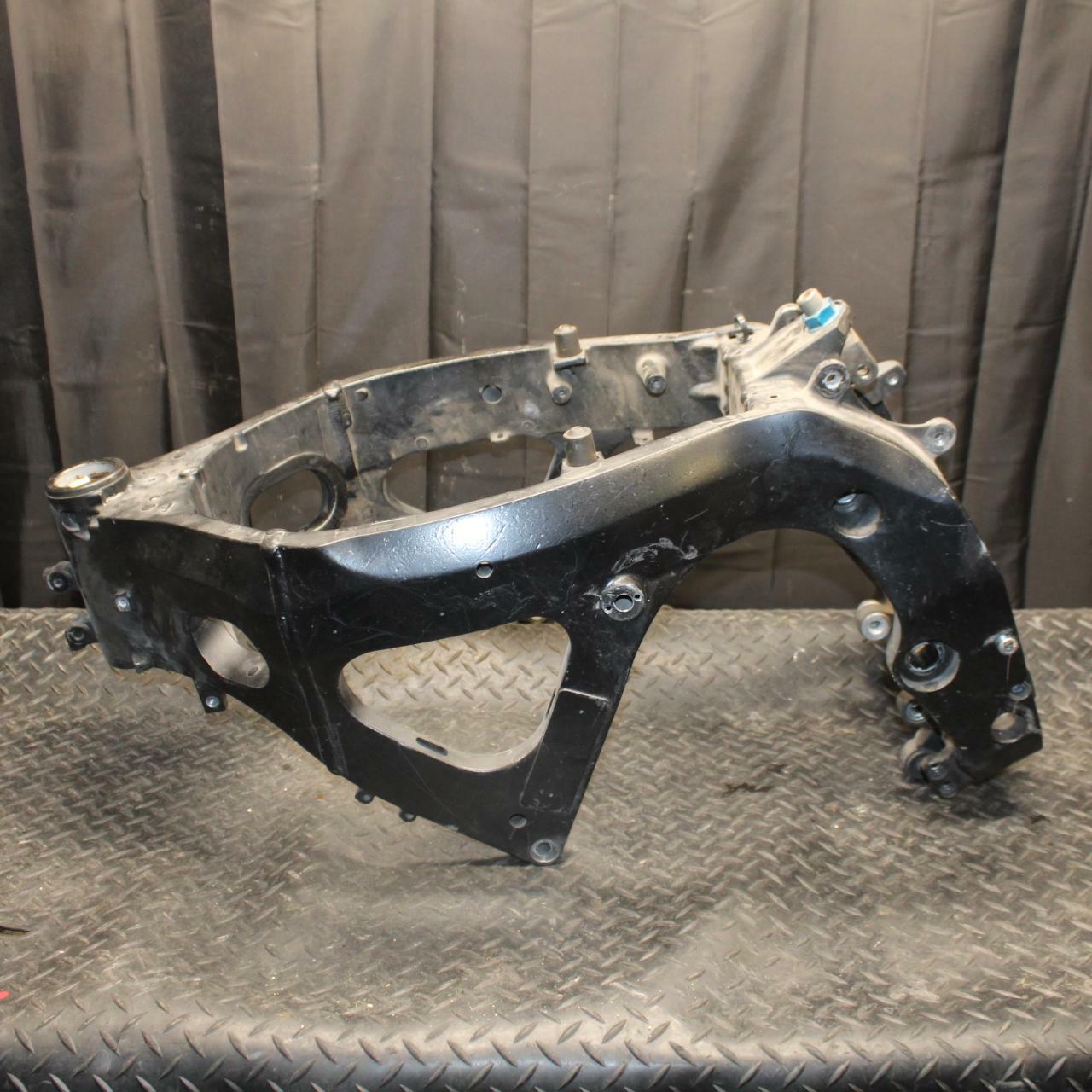 08-09 SUZUKI GSXR600 FRAME CHASSIS BB226
