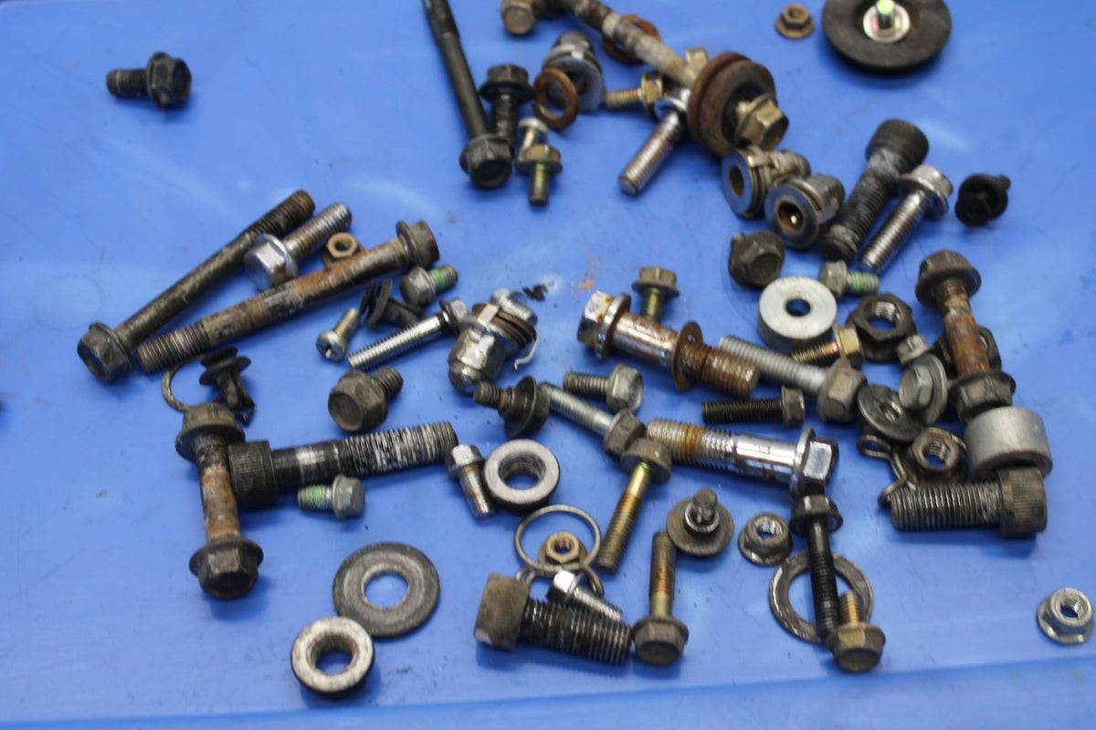 95 HONDA SHADOW 1100 MOUNTING BOLTS HARDWARE SCREWS BB885