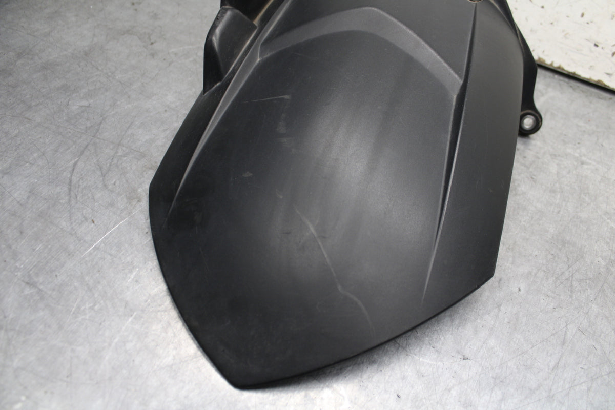 07-08 YAMAHA YZF R1 REAR BACK WHEEL TIRE HUGGER FENDER BB724