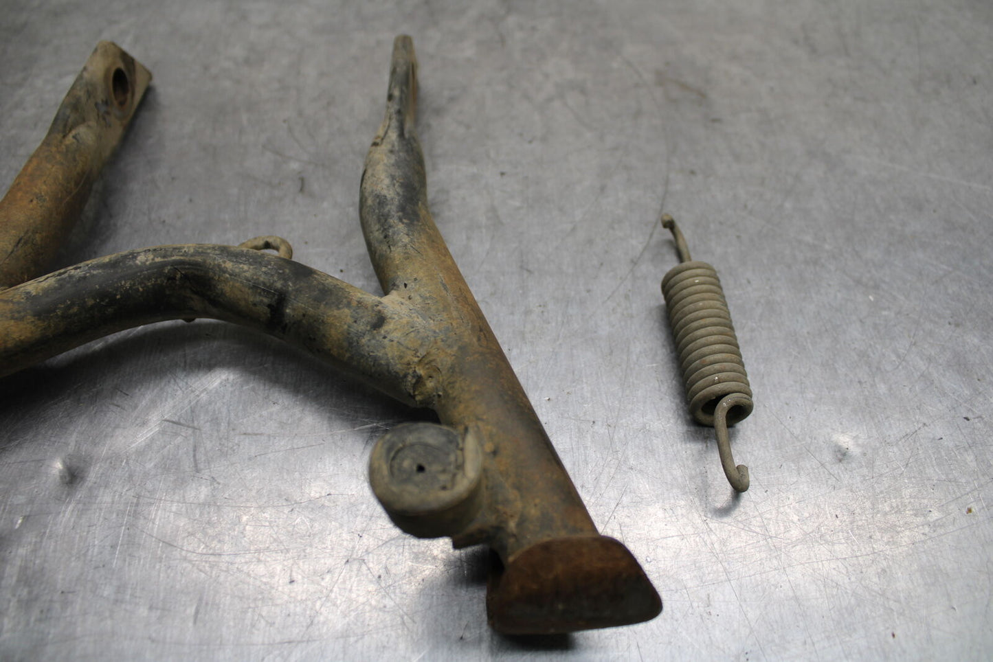1984 Yamaha Virago 1000 CENTER MAIN STAND BB117