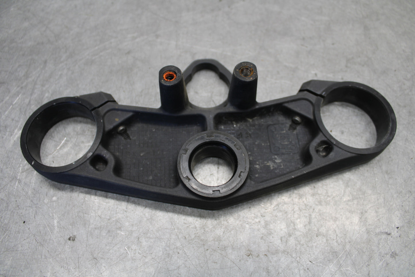 05-06 SUZUKI GSXR1000 FORKS UPPER TRIPLE TREE CLAMP 51311-41G00 BB663