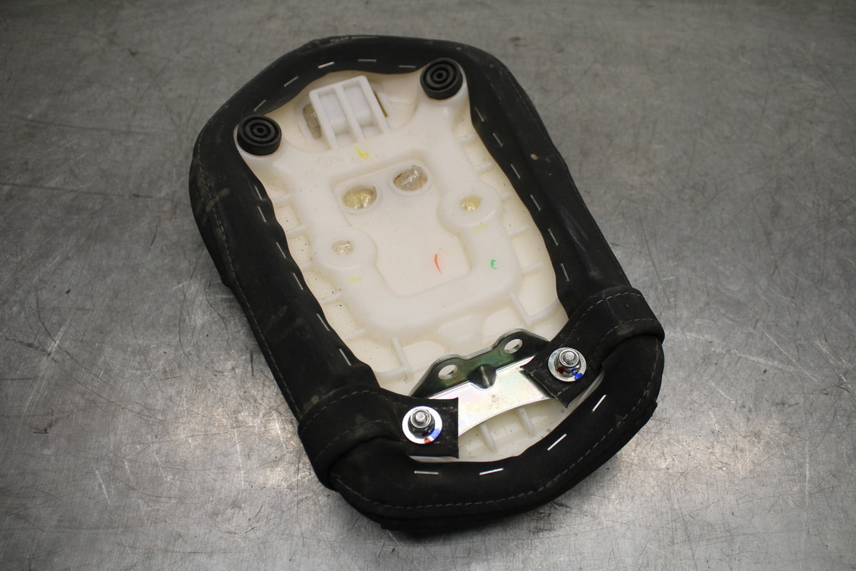 17-24 YAMAHA BOLT XVS950 REAR BACK PASSENGER SEAT BB729