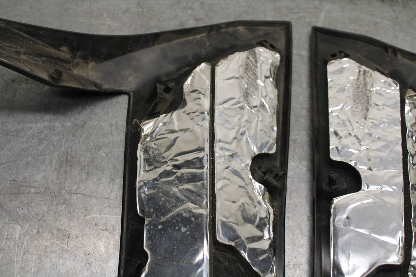 18-24 KAWASAKI NINJA 650 LEFT & RIGHT MID UPPER SIDE FAIRING COWL PLASTIC BB725