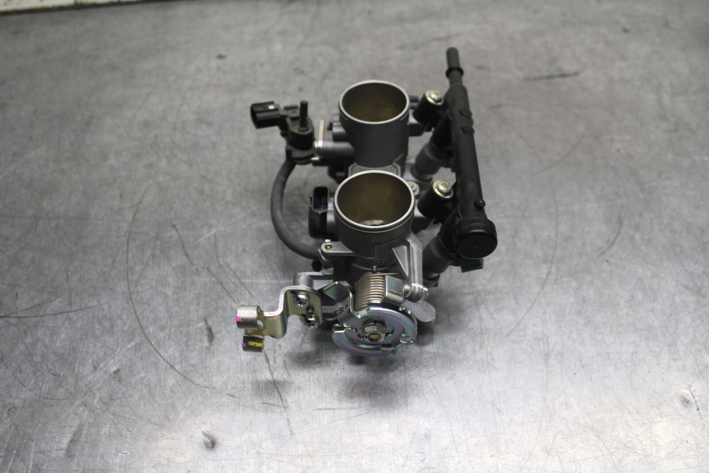 18-23 KAWASAKI NINJA 400 EX400 ABS MAIN FUEL INJECTORS / THROTTLE BODIES BB747