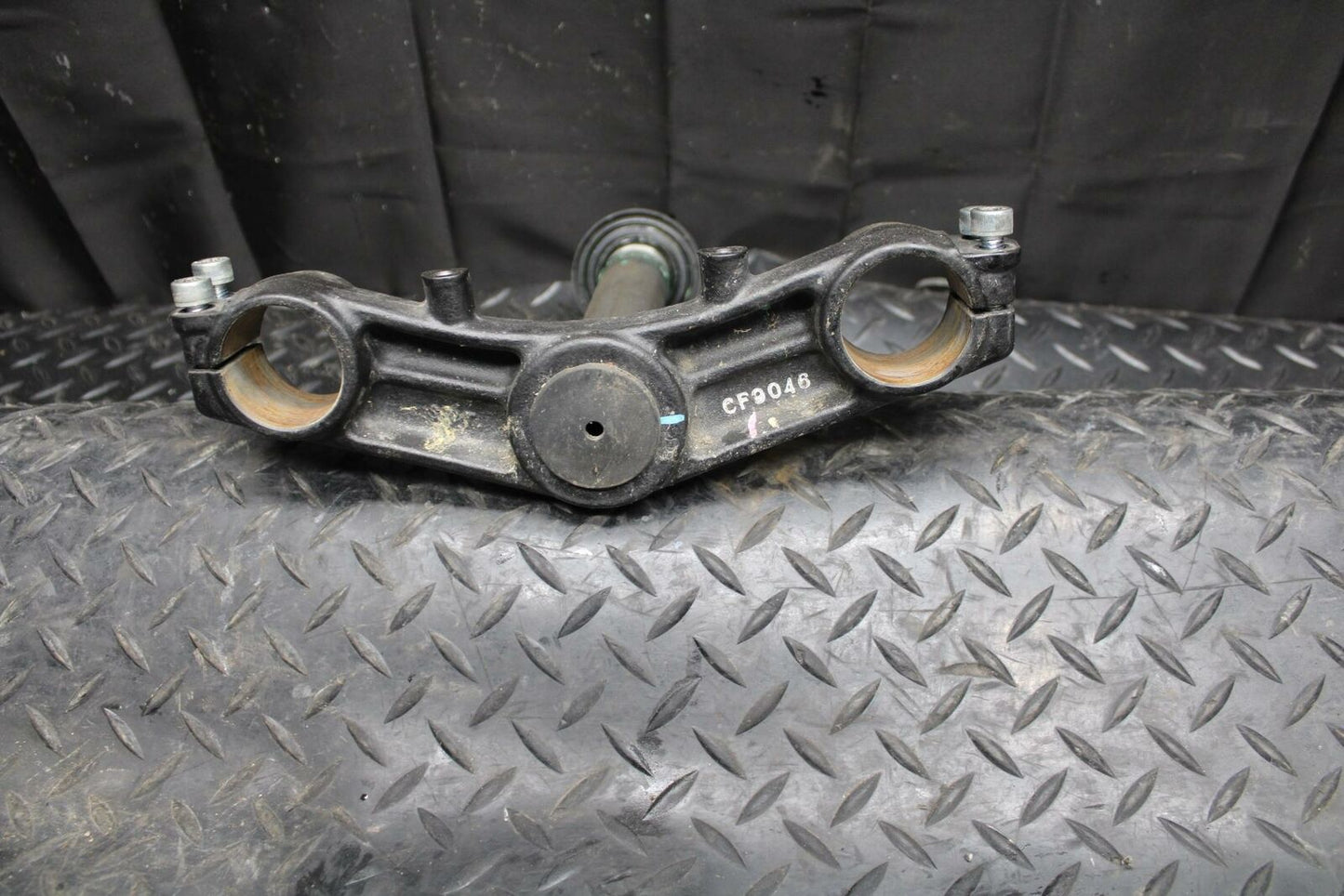 12-17 KAWASAKI NINJA 650 FRONT FORKS CLAMP LOWER TRIPLE TREE STEM BB211