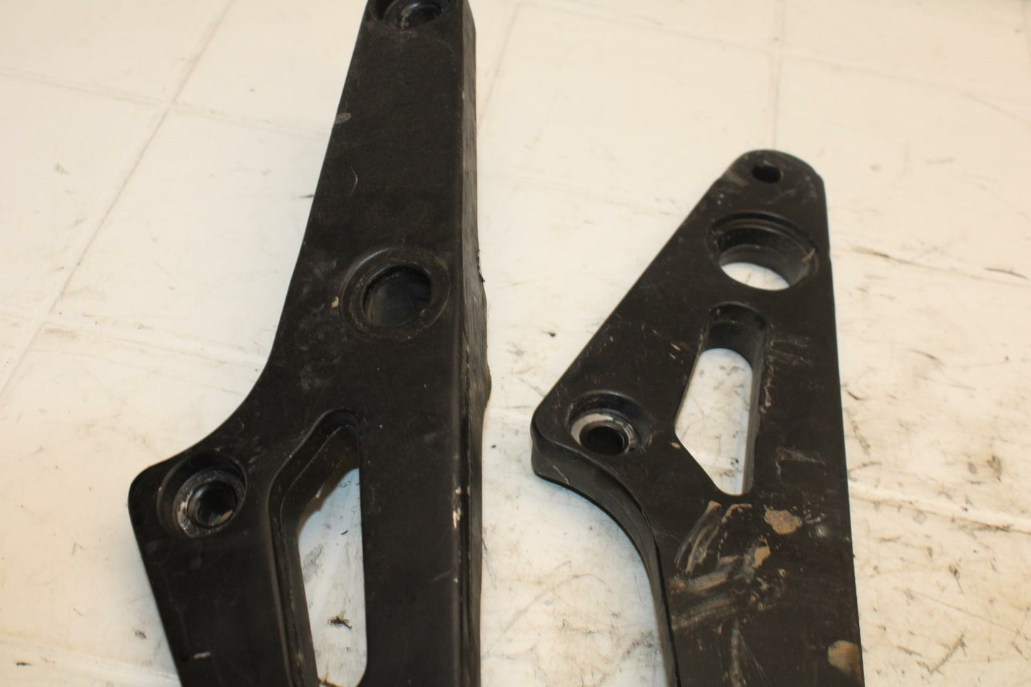 79-81 YAMAHA XS1100S LEFT RIGHT REARSET REAR SET DRIVER PEG BRACKETS BB401
