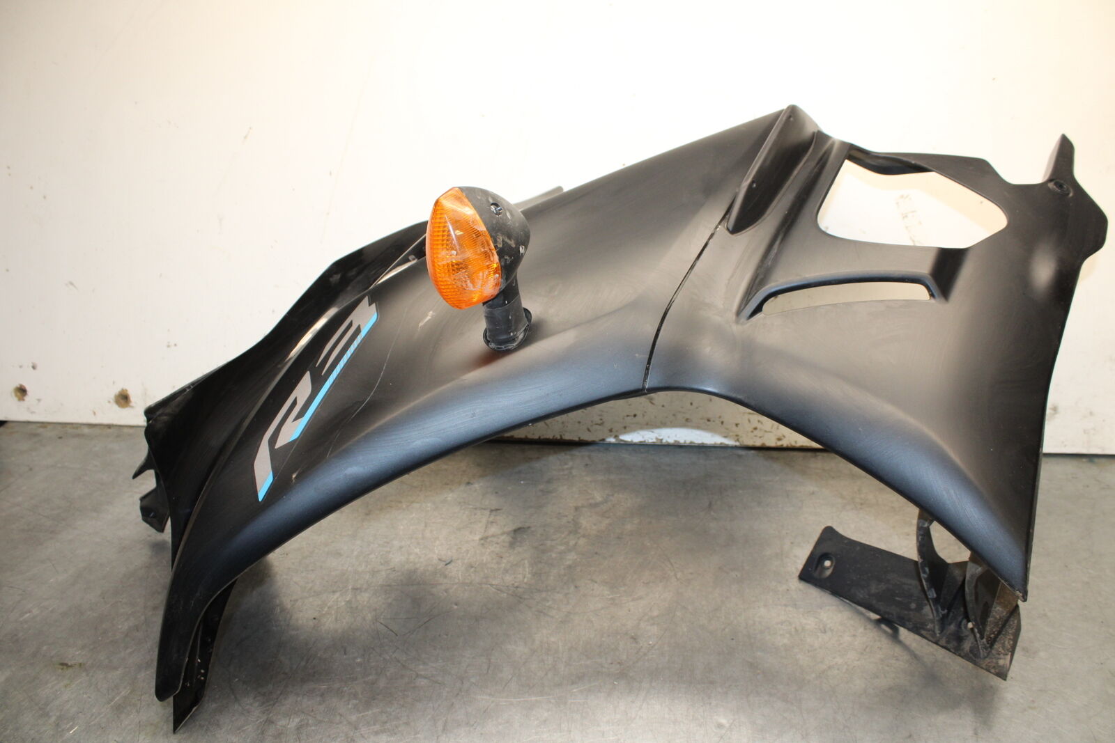 19-24 YAMAHA R3 LEFT LOWER MID UPPER SIDE FAIRING COWL BB736