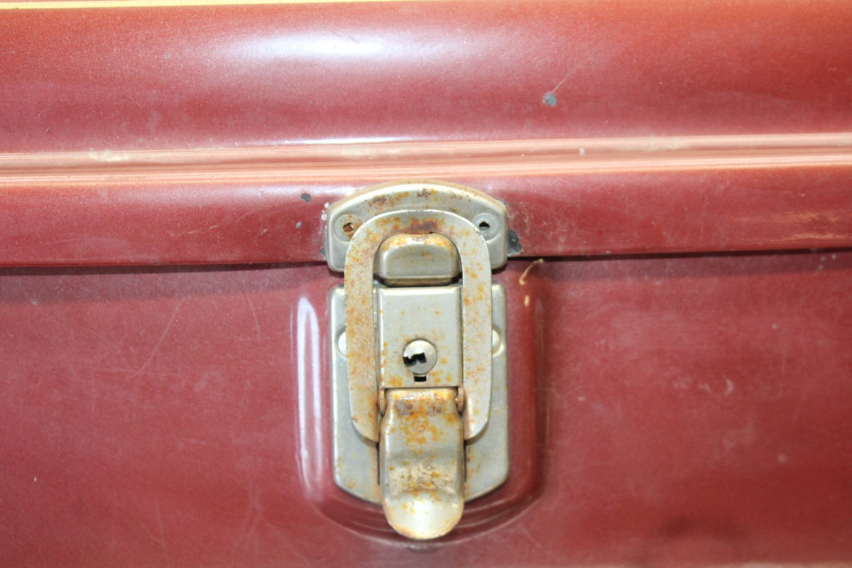 76-77 HONDA GOLDWING 1000 REAR TRUNK COMPARTMENT BB171