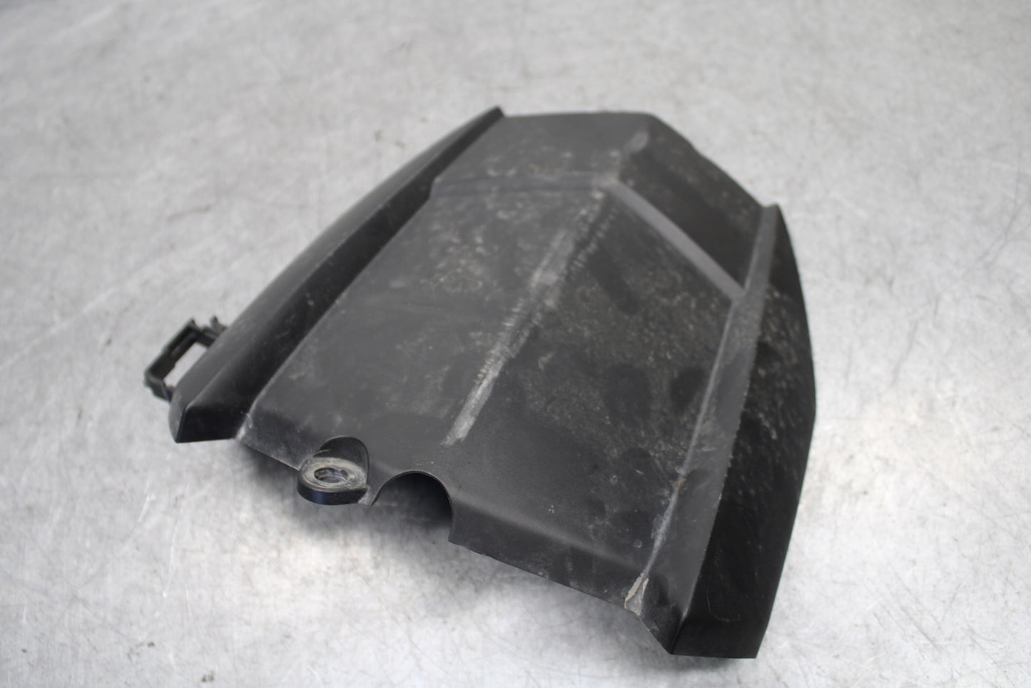 16-21 YAMAHA XSR900 REAR BACK WHEEL TIRE HUGGER FENDER BB664