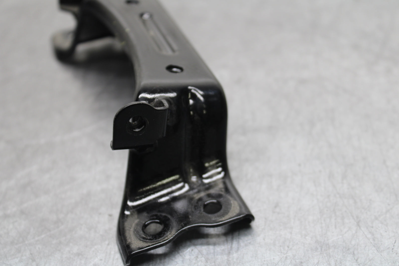 24 KAWASAKI NINJA 500 ABS GAS TANK FUEL CELL PETROL BRACKET MOUNT  BB730