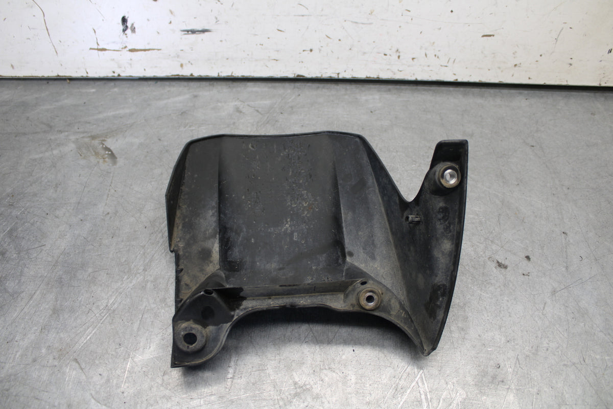 04-06 YAMAHA YZF R1 REAR BACK WHEEL TIRE HUGGER FENDER 5VY-21650-00-00 BB659