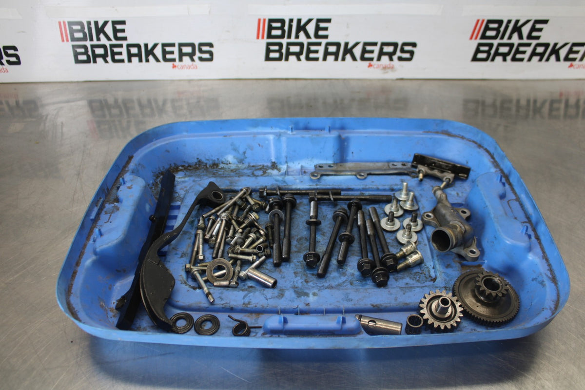 11-24 SUZUKI GSXR750 ENGINE MOUNTING BOLTS HARDWARE MOTOR SCREWS BB879