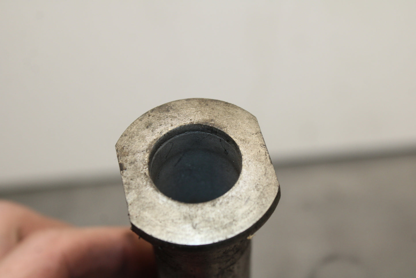 00-02 KAWASAKI NINJA ZX6R REAR AXLE BACK WHEEL RIM PIVOT BOLT AXEL BB750