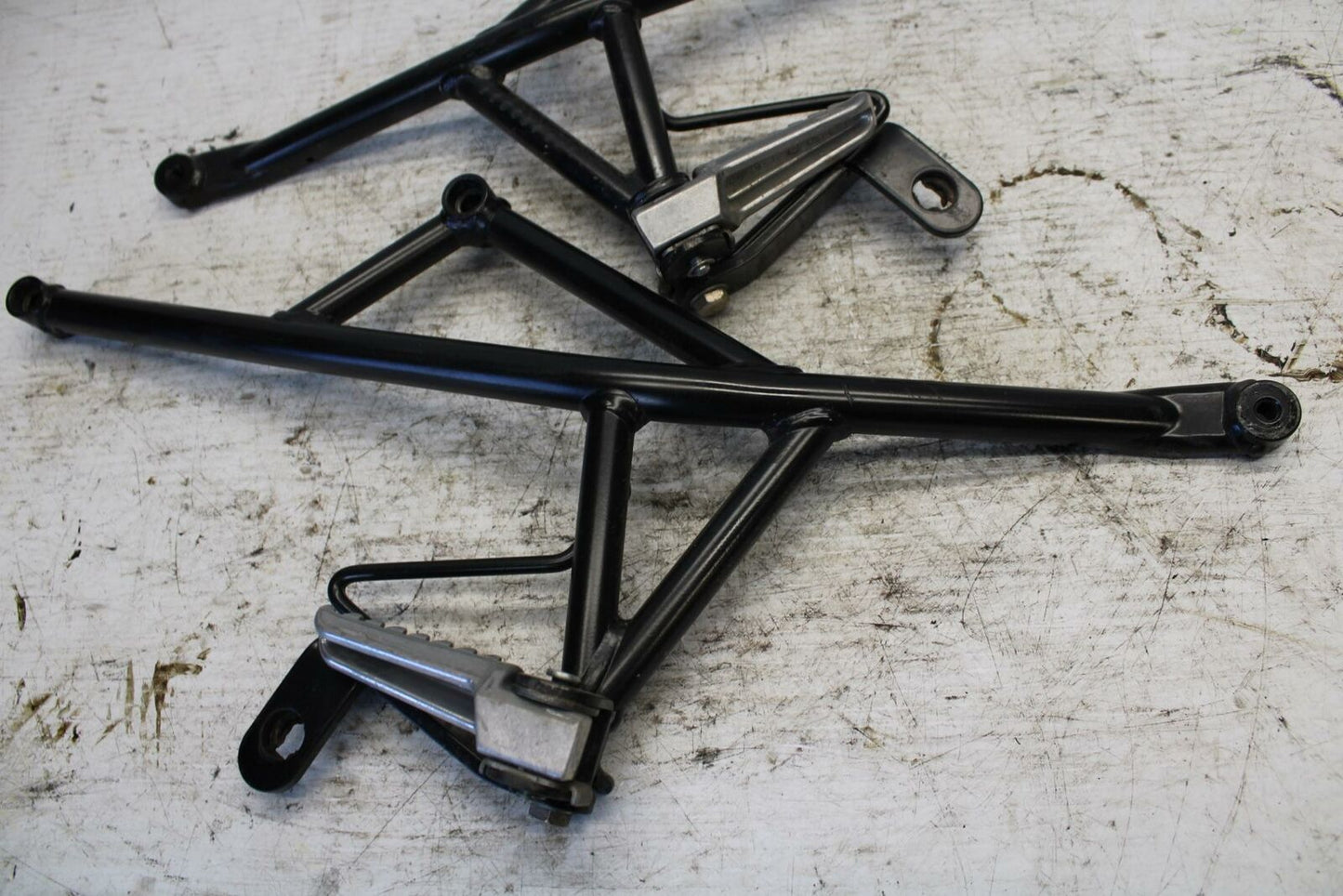07-09 KAWASAKI VERSYS 650 REAR BACK PASSENGER PEG SET PAIR BB302