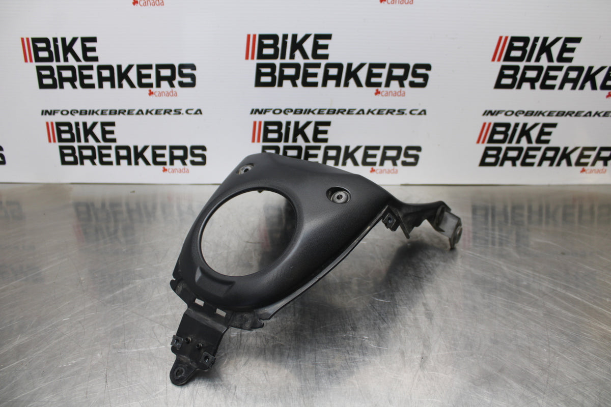 14-17 YAMAHA FZ07 FRONT GAS TANK FUEL CELL FAIRING COWL COVER TRIM BB162