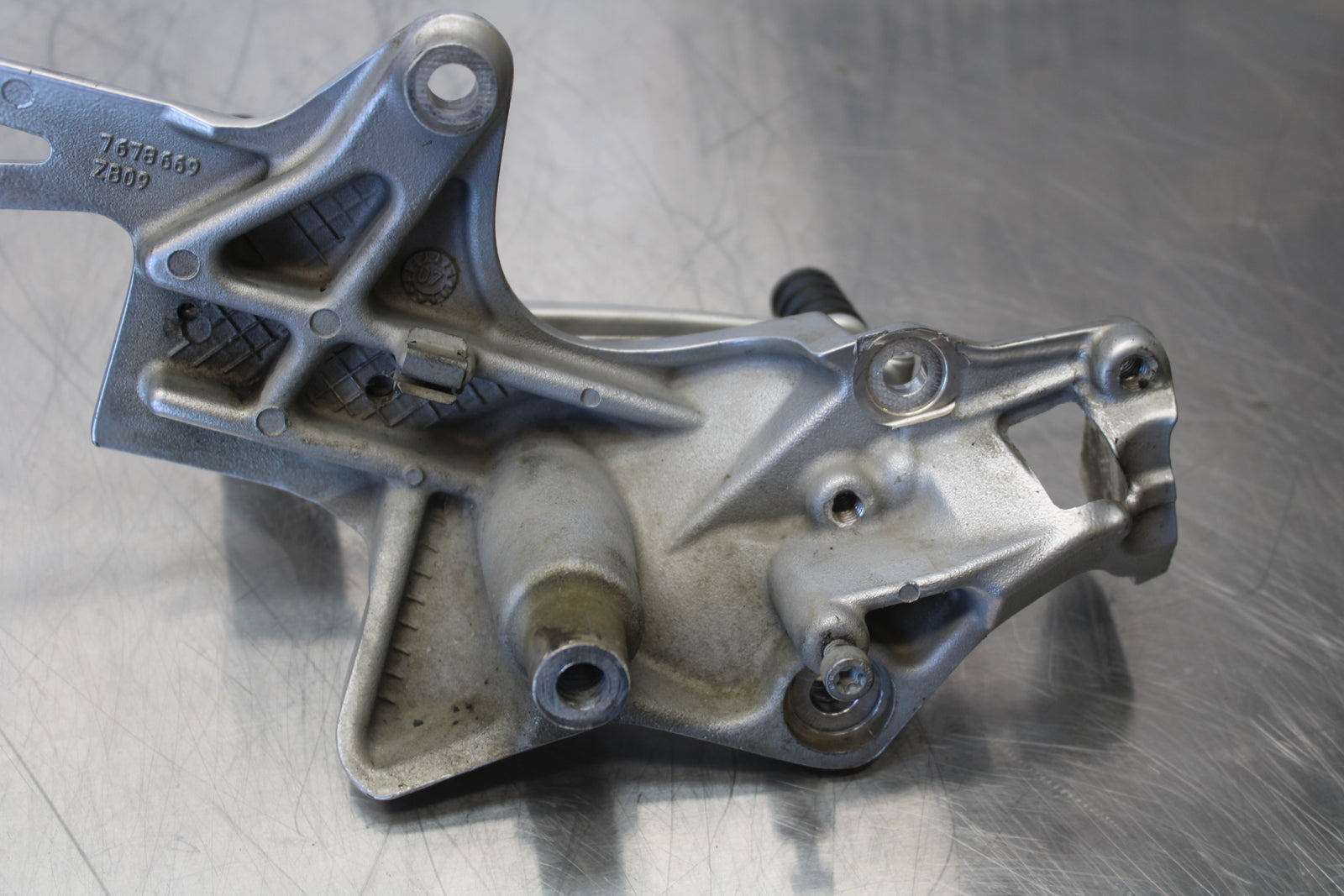 06-12 BMW F800ST LEFT REARSET REAR SET FOOT PEG W SHIFTER BB144