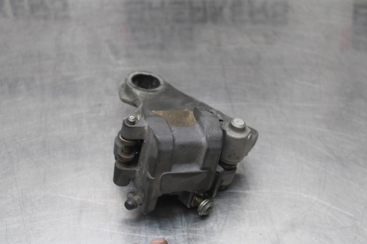 07 YAMAHA YZF R1 REAR BACK BRAKE CALIPER W MOUNT BRACKET BB826