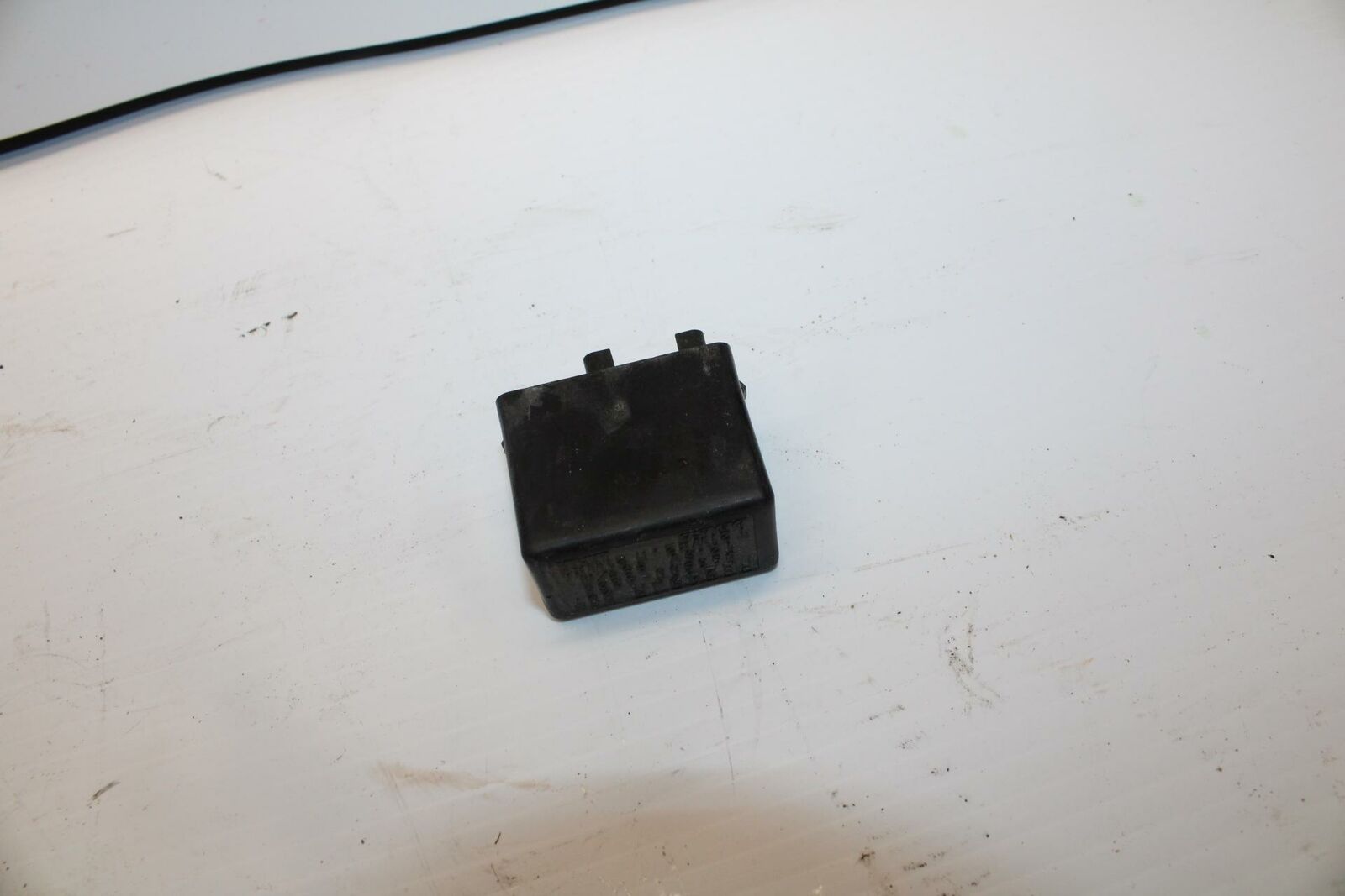13-16 SUZUKI BANDIT 1250S ABS TURN SIGNAL BLINKER RELAY FLASHER  FUEL BB238