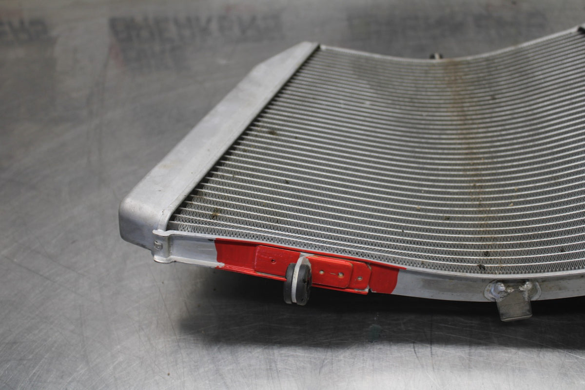 15-26 SUZUKI GSXR600 ENGINE RADIATOR MOTOR COOLER COOLING RADIATER BB888