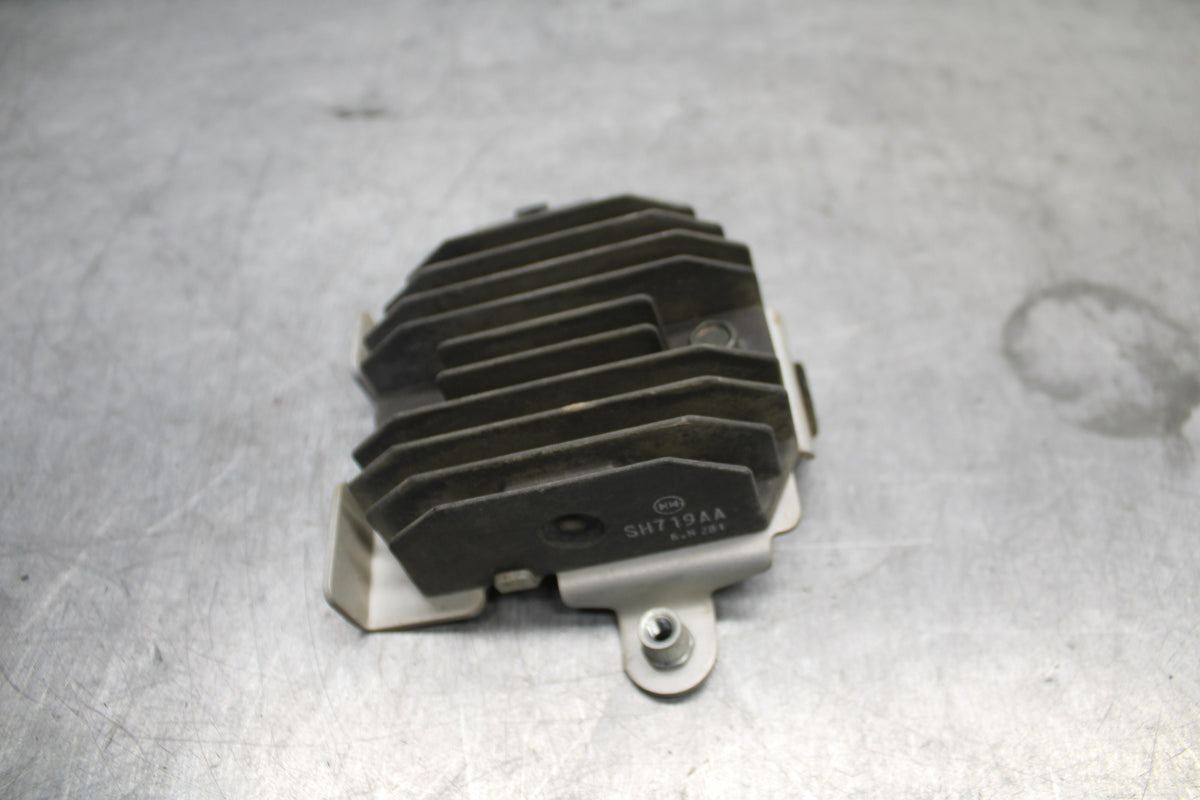 07-09 YAMAHA FZ6 RECTIFIER VOLTAGE REGULATOR BB713