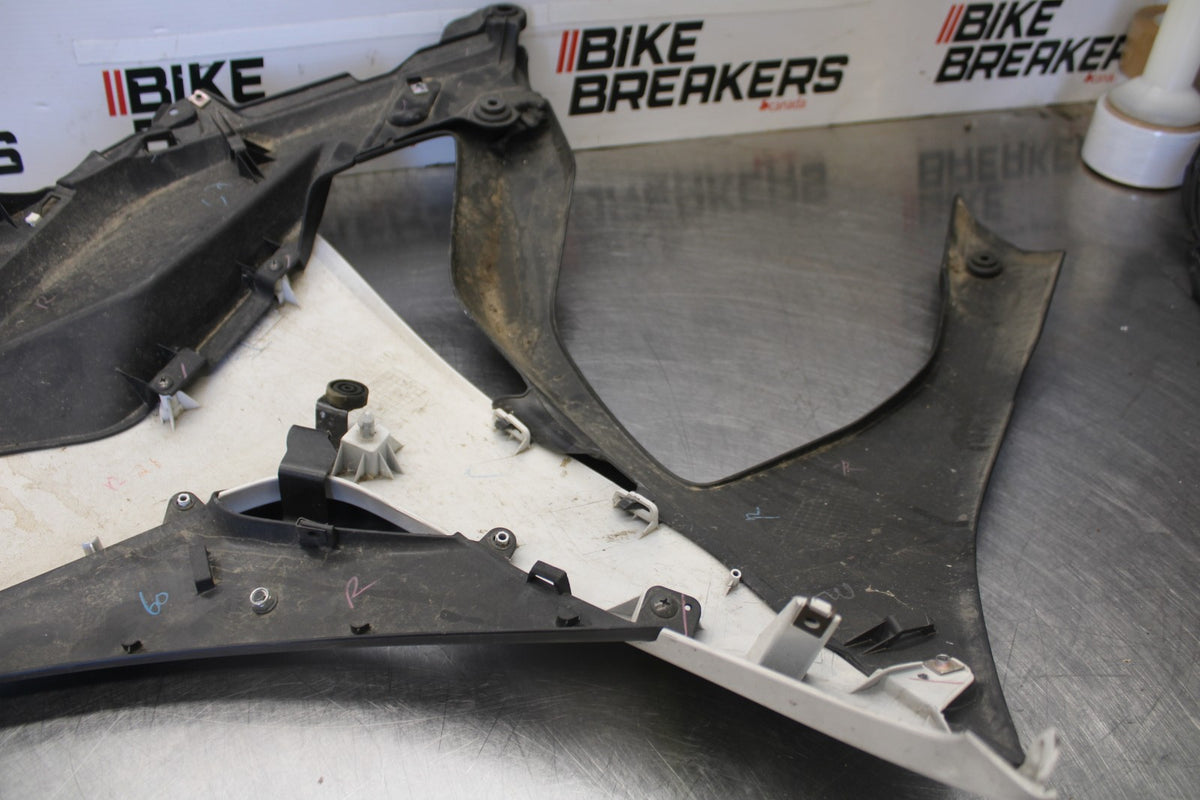 15-17 YAMAHA YZF R3 RIGHT LOWER MID UPPER SIDE FAIRING COWL  BB003
