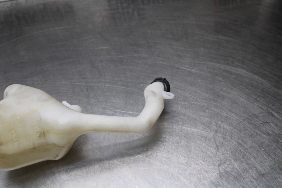 08 HONDA CBR125R COOLANT WATER TANK RESERVOIR BOTTLE BB804