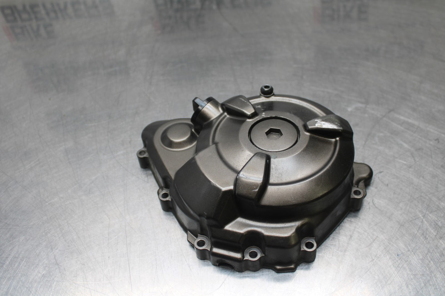 14-17 YAMAHA FZ07 STATOR MAGNETO ALTERNATOR GENERATOR COVER BB766