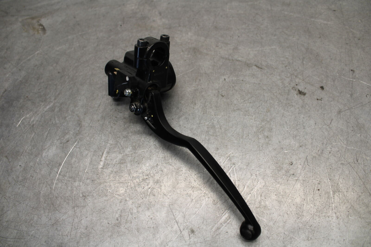 18-23 KAWASAKI NINJA 400 FRONT BRAKE MASTER CYLINDER w/ LEVER BB660