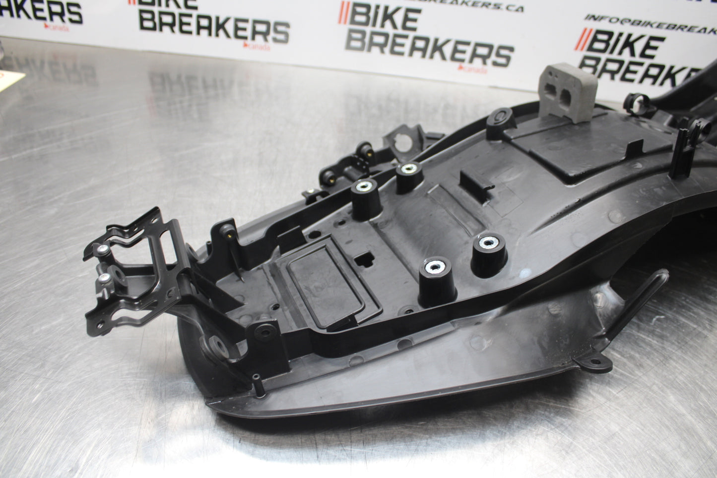 23-24 KAWASAKI NINJA ZX14R NEW!! REAR TAIL UNDERTAIL FAIRING COWL FENDER BB169