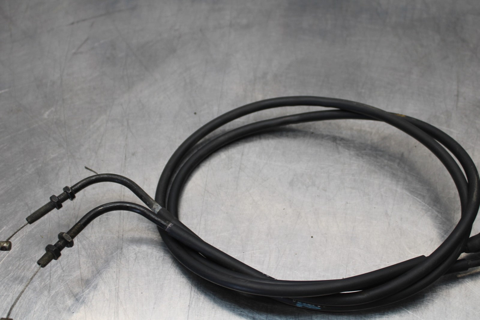 05 TRIUMPH ROCKET III THROTTLE CABLES LINES BB186
