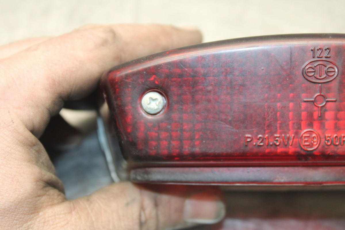 02 DUCATI MONSTER 620 REAR TAIL TAILLIGHT BACK BRAKE LIGHT BB851