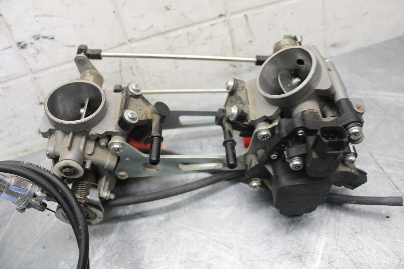 2017 Suzuki SV650X SV650AL7 ABS MAIN FUEL INJECTORS / THROTTLE BODIES BB511