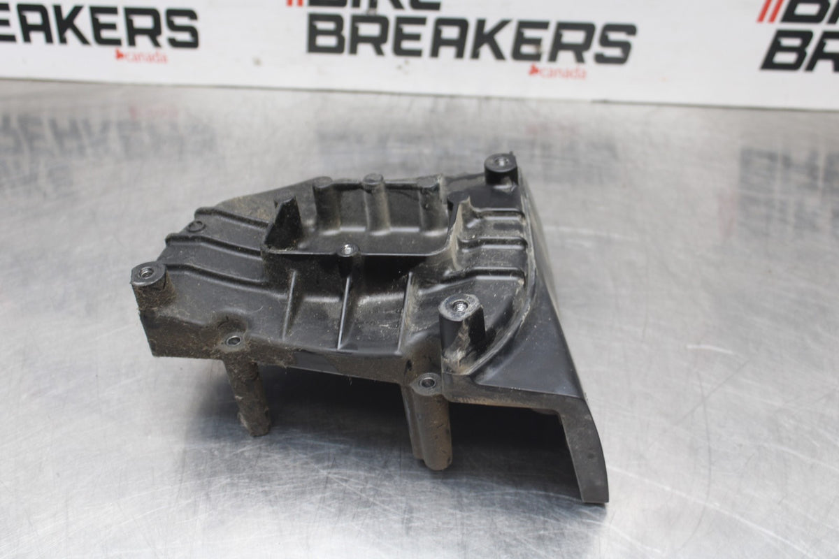 06 KAWASAKI VULCAN 900 ENGINE SPROCKET PULLEY COVER BB799
