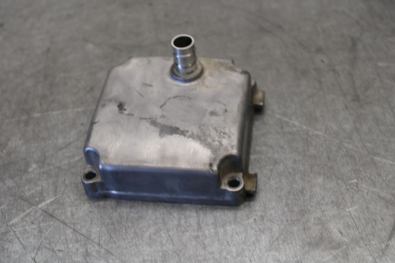 08-09 YAMAHA YZF R6S ENGINE MOTOR CRANKCASE COVER  BB690