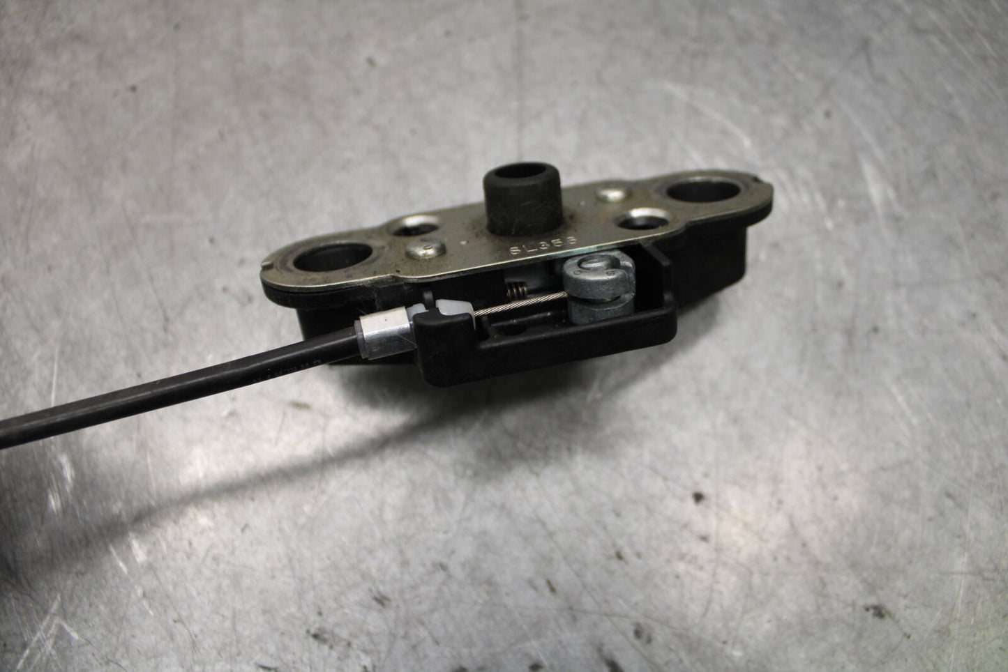 13-18 KAWASAKI NINJA ZX6R REAR PASSENGER SEAT LATCH LOCK 27016-0035 BB666