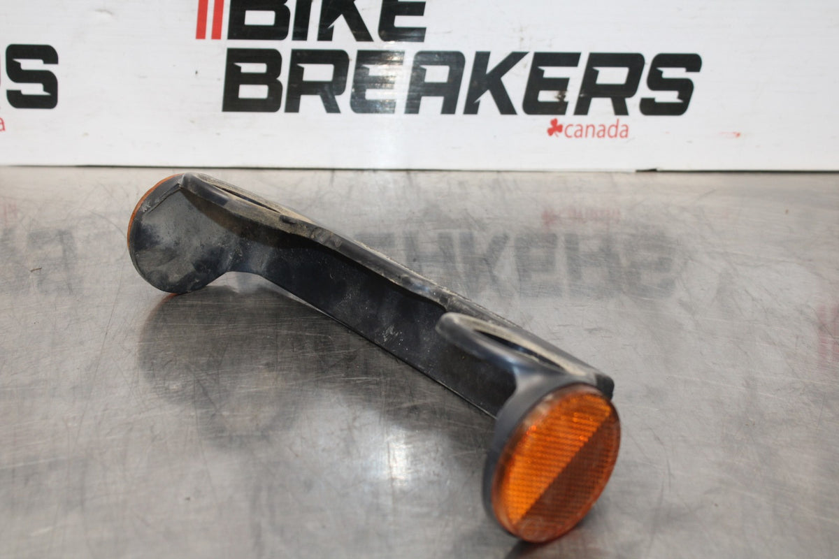 77 SUZUKI GS750 FORKS  TRIPLE TREE COVER BB779