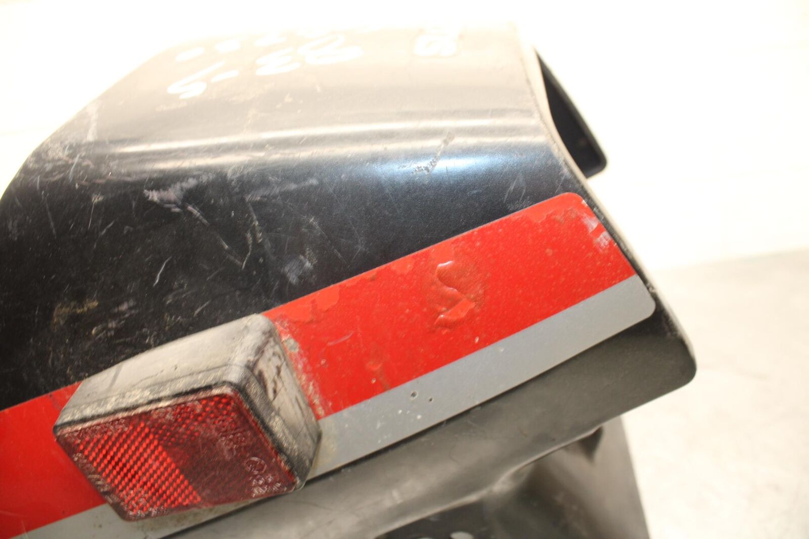 1983 Suzuki GS750E REAR BACK TAIL FAIRING COWL SHROUD BB234