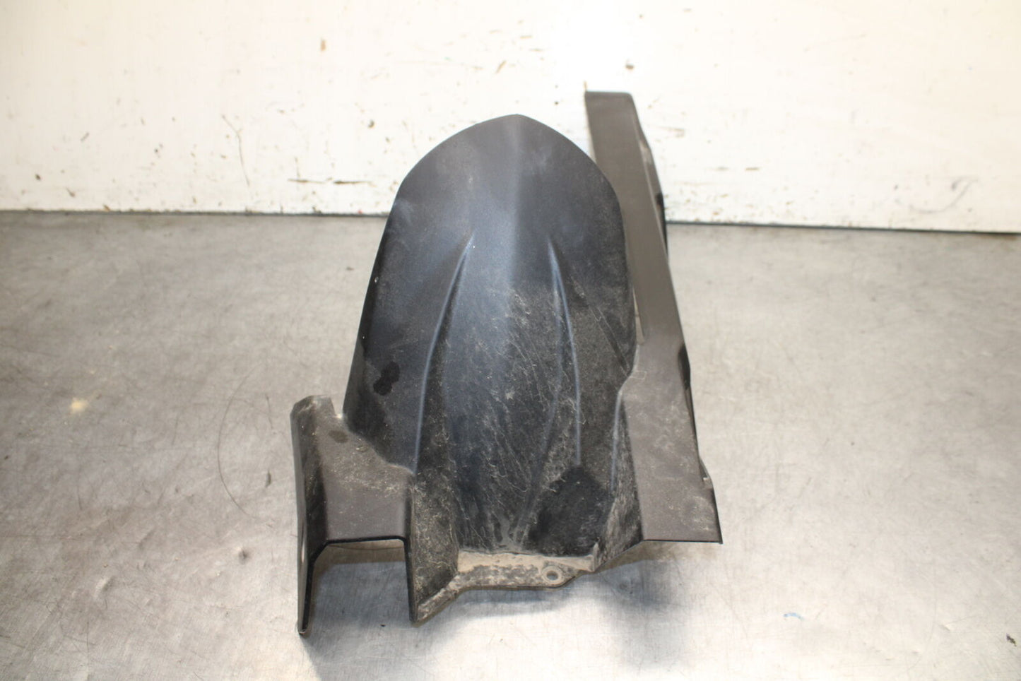 18-23 KAWASAKI NINJA 400 EX400 ABS REAR BACK CHAIN GUARD COVER SHIELD BB747 