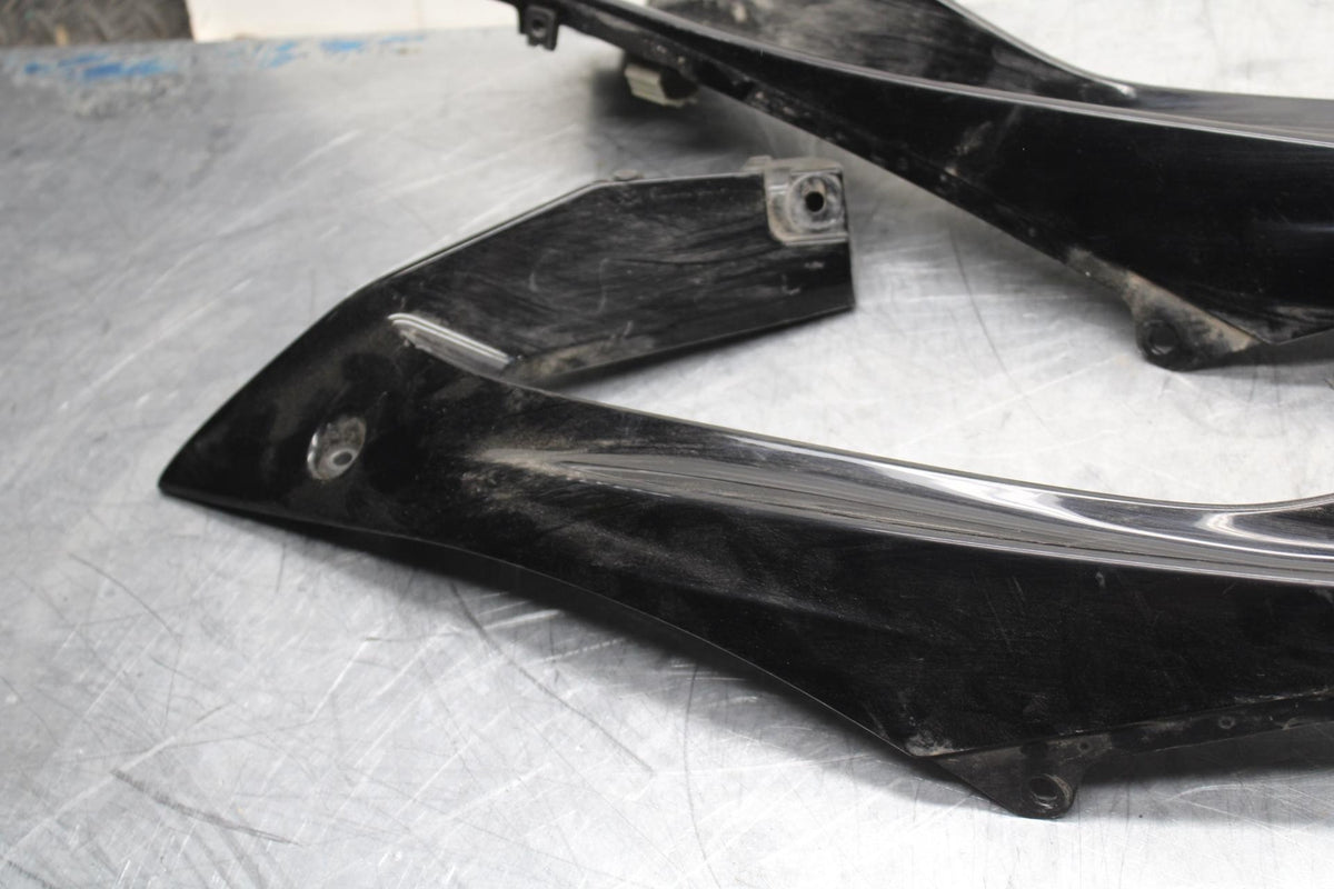 08-16 YAMAHA YZF R6 MID UPPER SIDE FAIRING COWL BB465