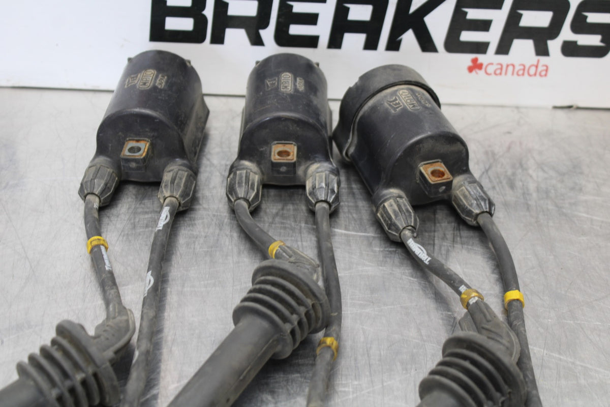 05 TRIUMPH ROCKET III IGNITION COILS BB186