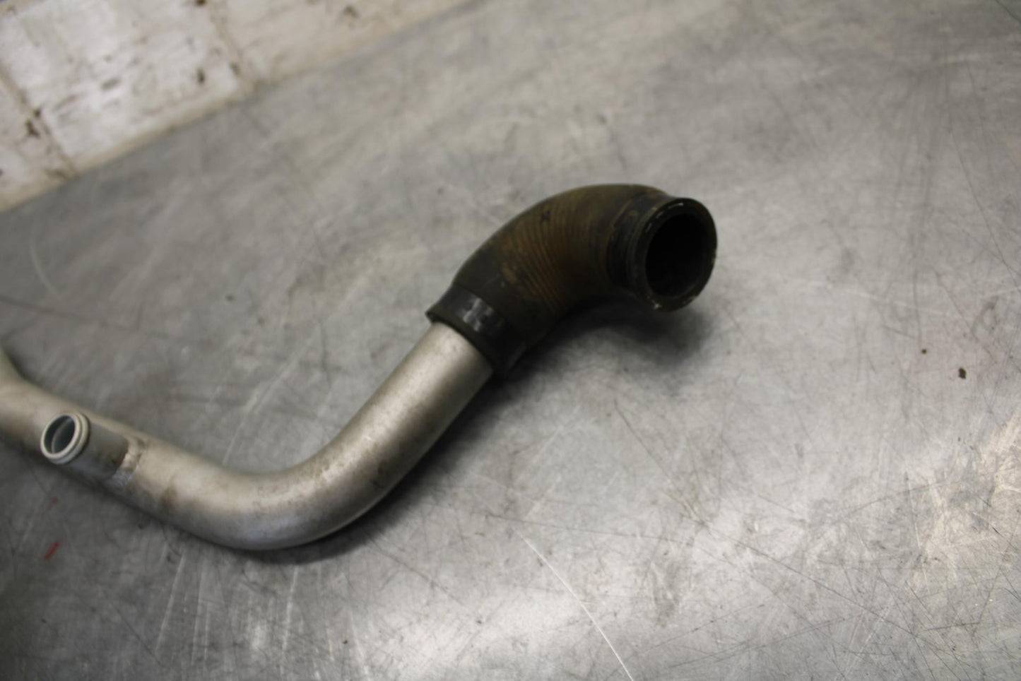 2010 Aprilia RSV1000R RADIATOR HOSE ENGINE COOLANT WATER PIPE HOSE  BB513