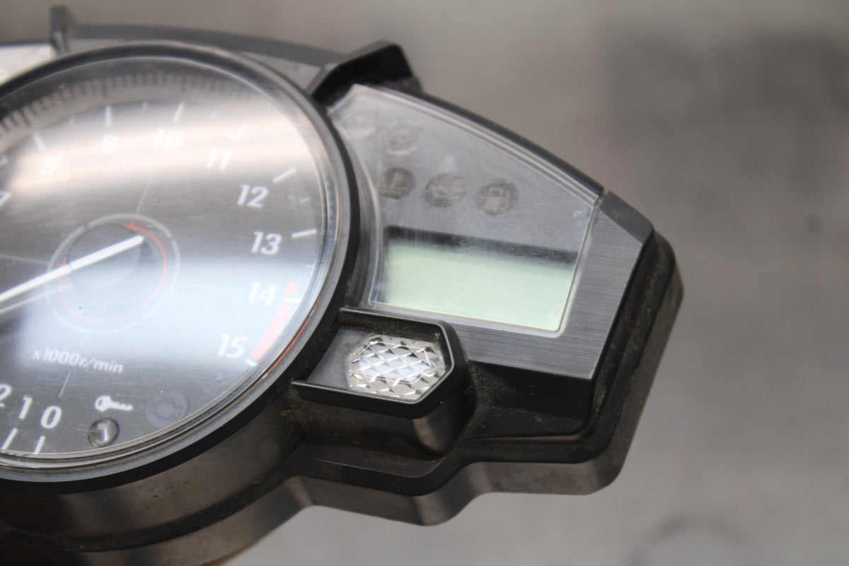 07 YAMAHA YZF R1 25201KM SPEEDO GAUGES CLUSTER SPEEDOMETER TACHOMETER BB826
