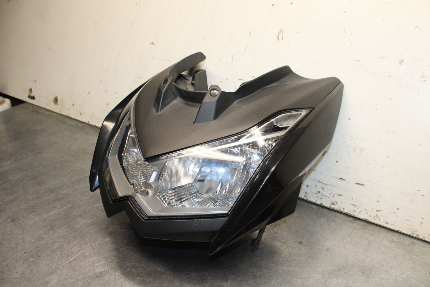 12-13 KAWASAKI Z1000 FRONT HEADLIGHT HEAD LIGHT LAMP BB743