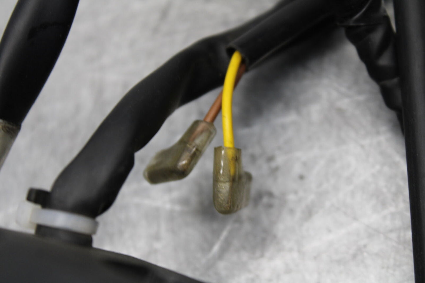 15-17 YAMAHA YZF R3 THROTTLE CABLE HOUSEING & CABLE SET BB651