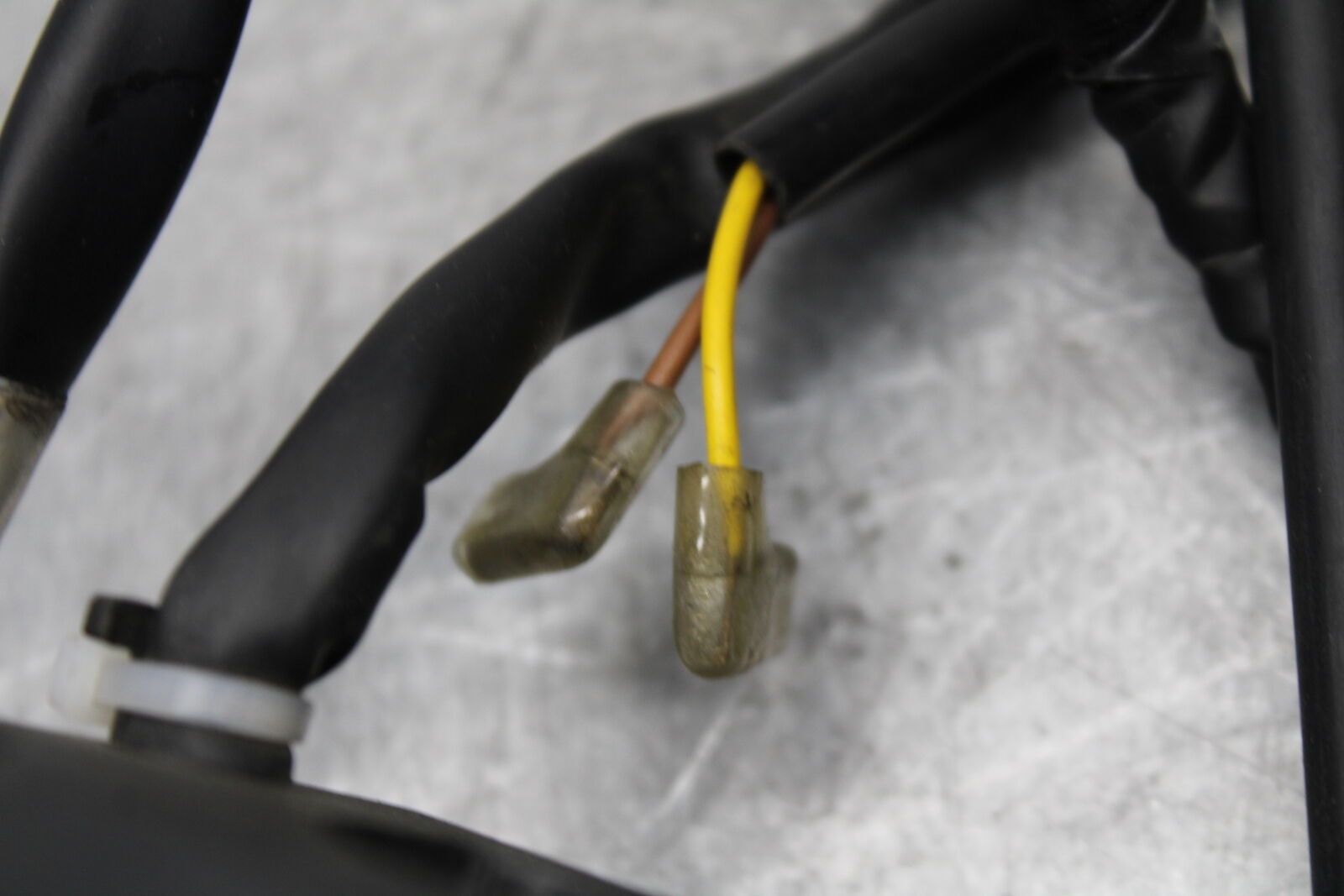 15-17 YAMAHA YZF R3 THROTTLE CABLE HOUSEING & CABLE SET BB651