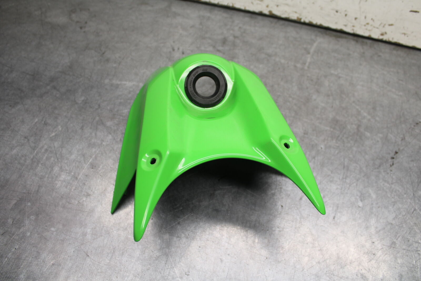 18-24 KAWASAKI NINJA 650 IGNITION TRIM PANEL COVER BB725