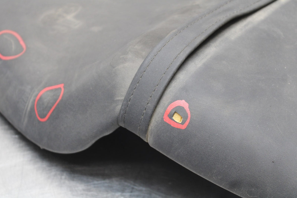 98-05 HONDA SUPER HAWK 1000 VTR1000F FRONT REAR SEAT SADDLE BB924