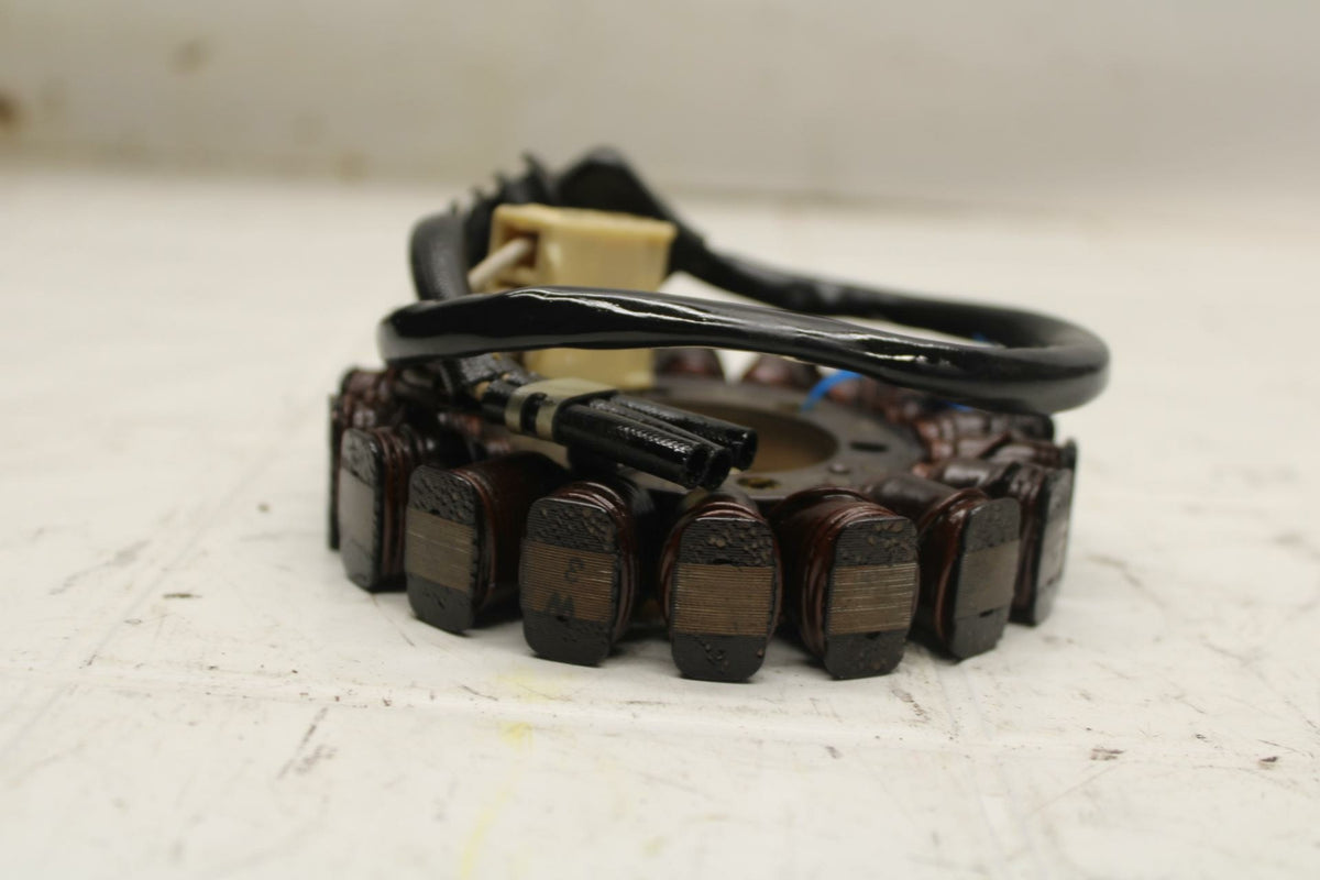 07 YAMAHA YZF R6 STATOR GENERATOR ALTERNATOR MAGNETO 2C0-81410-00-00 BB284 B
